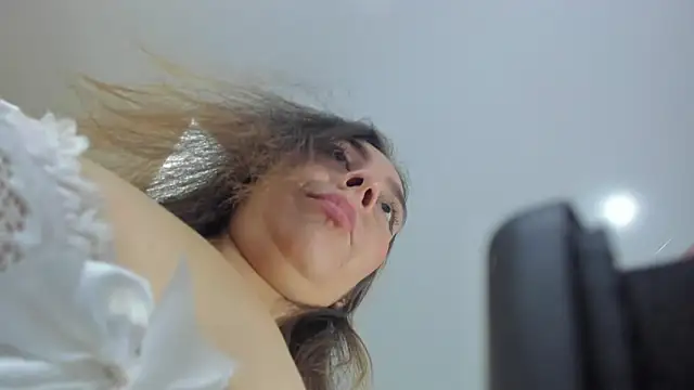 Snapshot of MELISSAROUGE chatting on October 28, 7:49 pm MELISSAROUGE online show from October 28, 7:49 pm