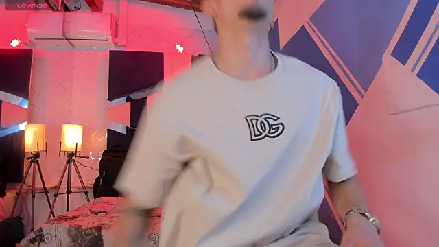 StrapSwingers online show from October 8, 3:31 pm