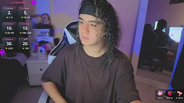 derek greyy  online show from March 10, 9:42 pm