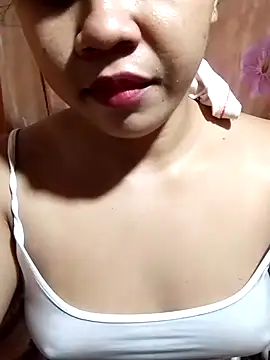 hotmomma8 online show from May 12, 3:36 am