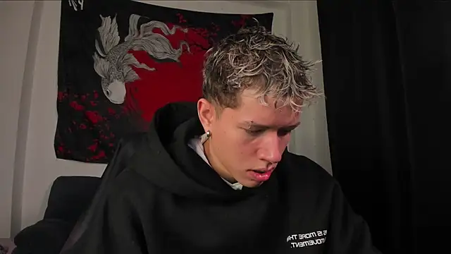 Snapshot of nathan_blake chatting on April 1, 12:39 pm nathan blake online show from April 1, 12:39 pm