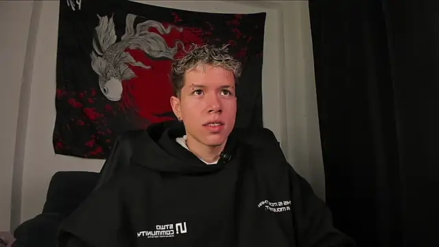 Snapshot of nathan_blake chatting on April 1, 1:41 pm nathan blake online show from April 1, 1:41 pm