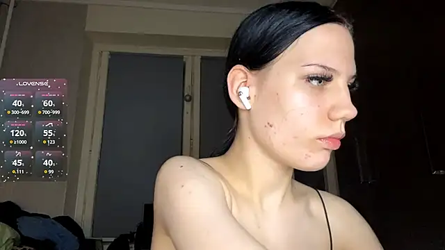 AlfredaBillegas online show from September 20, 8:10 pm