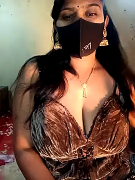 reena502 online show from January 10, 12:45 am