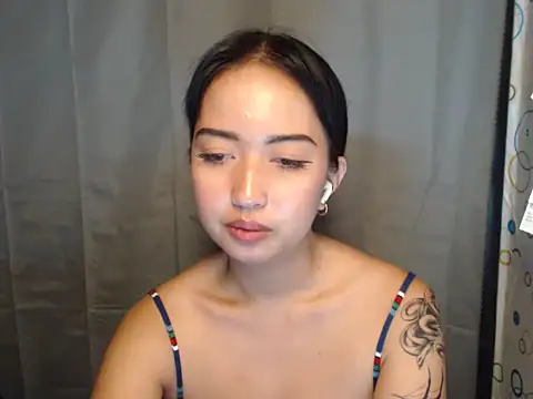Snapshot of Soft_Angel8 chatting on April 24, 5:15 pm Soft Angel8 online show from April 24, 5:15 pm