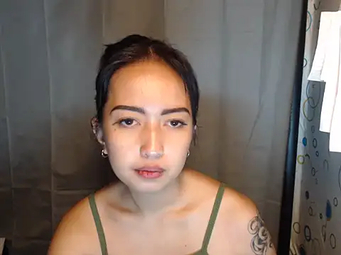 Snapshot of Soft_Angel8 chatting on May 9, 6:29 am Soft Angel8 online show from May 9, 6:29 am