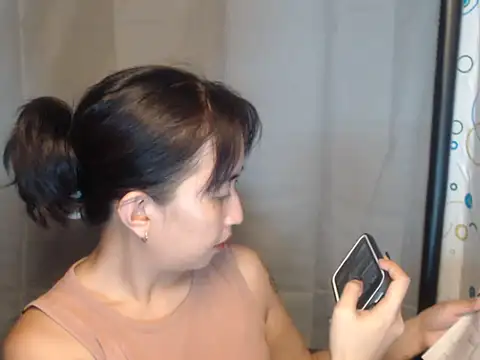 Snapshot of Soft_Angel8 chatting on May 25, 3:56 am Soft Angel8 online show from May 25, 3:56 am