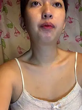 Snapshot of Soft_Angel8 chatting on June 9, 1:01 pm Soft Angel8 online show from June 9, 1:01 pm