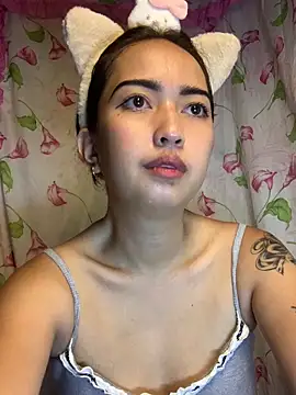 Snapshot of Soft_Angel8 chatting on June 10, 6:12 am Soft Angel8 online show from June 10, 6:12 am