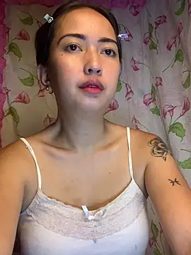 Snapshot of Soft_Angel8 chatting on June 16, 7:44 am Soft Angel8 online show from June 16, 7:44 am