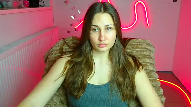 Snapshot of Stefanie_Sweet chatting on April 20, 5:32 am Stefanie Sweet online show from April 20, 5:32 am