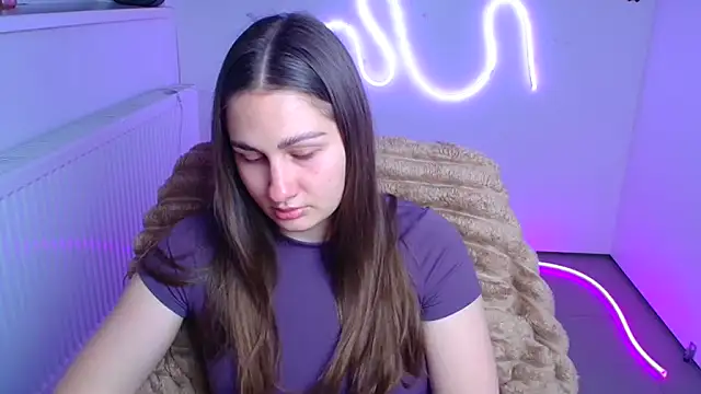 Snapshot of Stefanie_Sweet chatting on May 11, 6:19 am Stefanie Sweet online show from May 11, 6:19 am