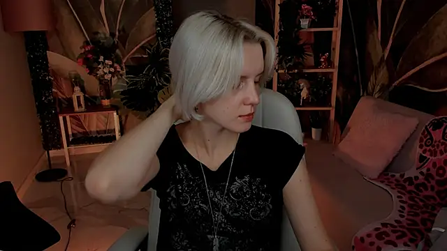 BethanyCloud online show from October 6, 5:27 am