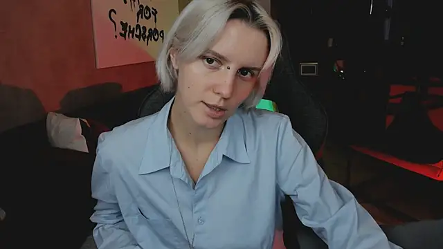 BethanyCloud online show from October 7, 5:26 am