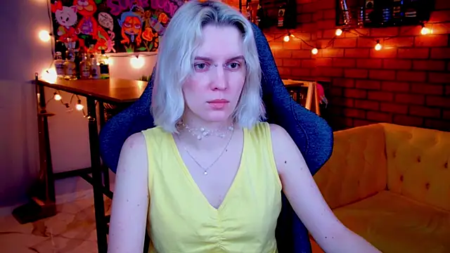 BethanyCloud online show from May 15, 2:18 am