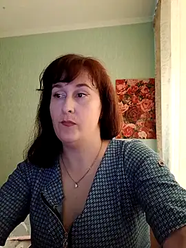 Amandda  online show from May 18, 9:37 am