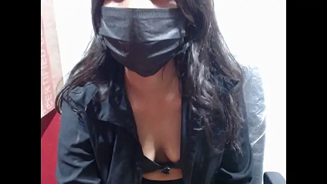 Snapshot of _kamyaa09 chatting on April 21, 4:45 pm kamyaa09 online show from April 21, 4:45 pm