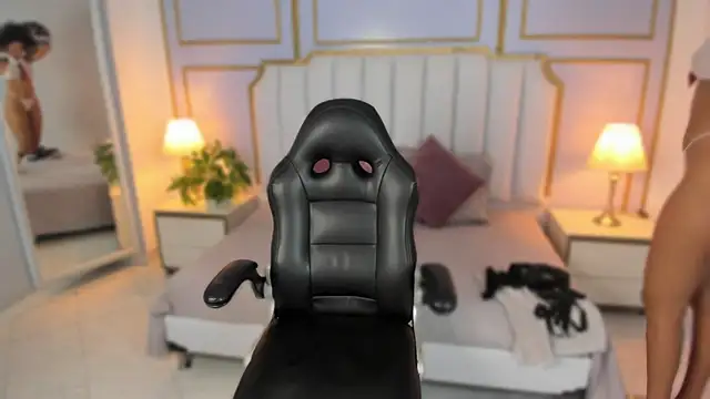 Snapshot of Ketty_89 chatting on October 10, 7:13 pm Ketty 89 online show from October 10, 7:13 pm