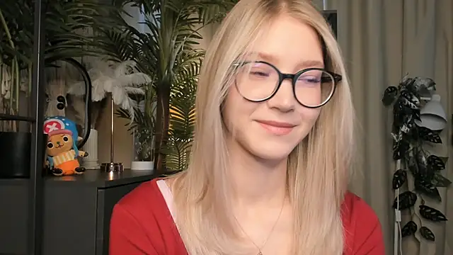 Snapshot of ChinBonnell chatting on February 25, 6:01 am ChinBonnell online show from February 25, 6:01 am