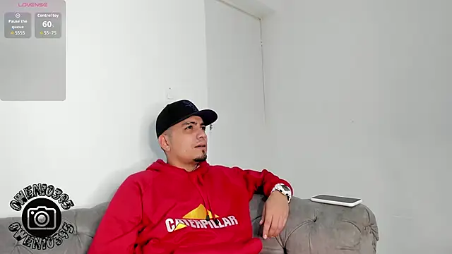 Snapshot of OwenStonne_ chatting on September 27, 3:55 am OwenStonne  online show from September 27, 3:55 am