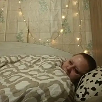 Snapshot of Tupo070481 chatting on April 24, 1:52 am Tupo070481 online show from April 24, 1:52 am