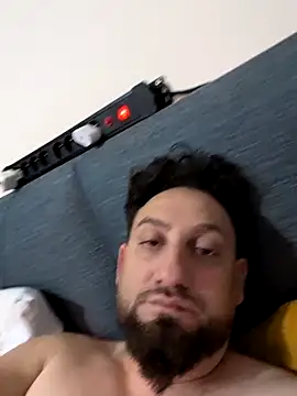 Snapshot of Florian123_sex chatting on September 25, 5:11 am Florian123 sex online show from September 25, 5:11 am