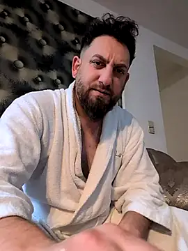 Snapshot of Florian123_sex chatting on October 4, 9:18 am Florian123 sex online show from October 4, 9:18 am