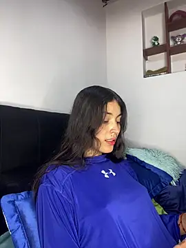 hotwife26 online show from April 10, 10:47 pm