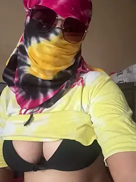 crazy111girl online show from February 7, 7:34 am