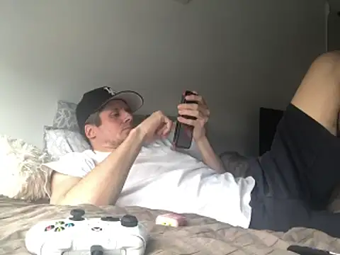 shyandchilling online show from April 29, 1:26 pm