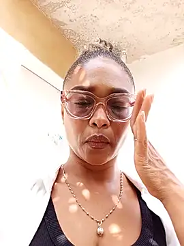 BiiancaEstradaa online show from June 23, 1:53 pm