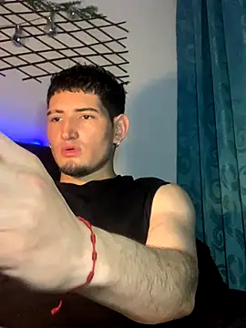 Snapshot of Ian_kai chatting on October 14, 1:39 am Ian kai online show from October 14, 1:39 am