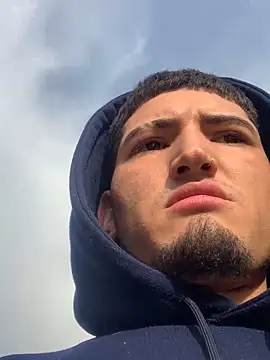 Snapshot of Ian_kai chatting on October 16, 9:27 pm Ian kai online show from October 16, 9:27 pm