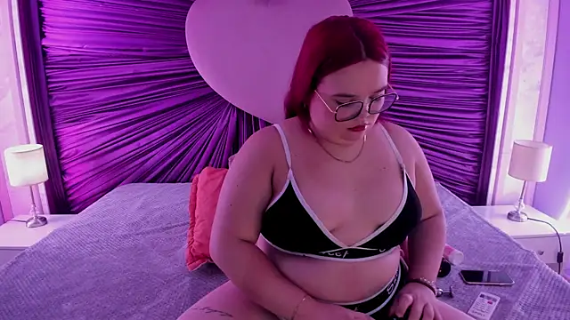 Lushi Love online show from April 2, 3:04 am