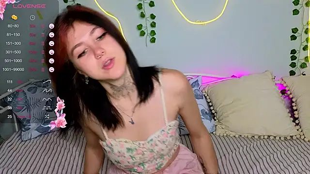 sweet miami online show from October 4, 1:47 am