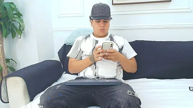 Naim Bennetsex online show from October 11, 6:28 pm