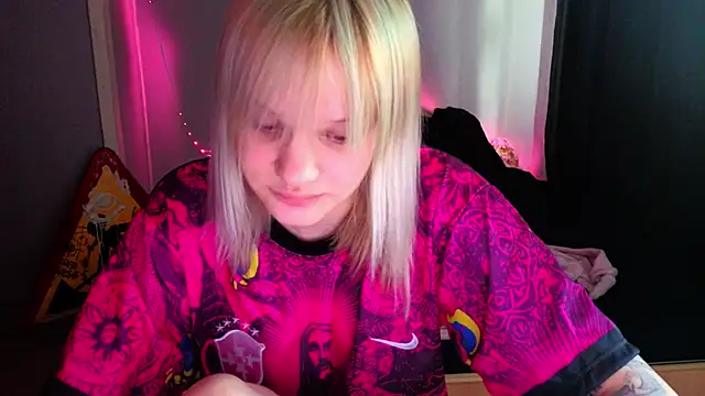 Elieiza xo online show from May 21, 9:27 am