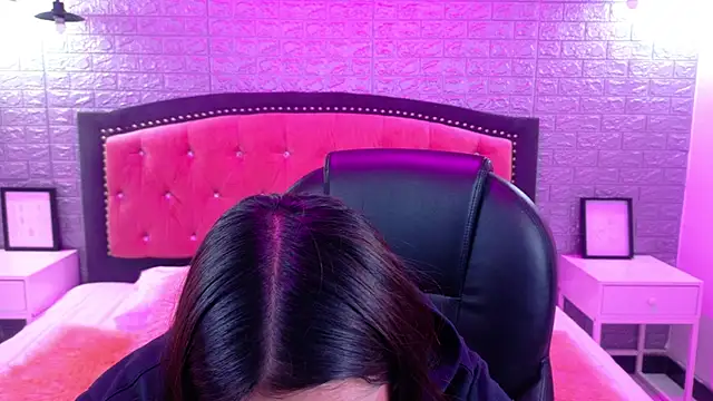 Natalie loffreda online show from October 15, 2:55 am