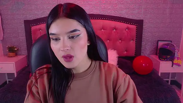 Natalie loffreda online show from February 27, 9:15 pm