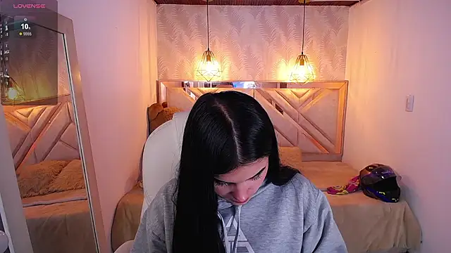 Natalie loffreda online show from March 23, 7:51 pm