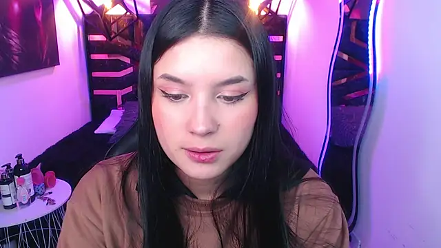 Natalie loffreda online show from May 7, 8:03 pm