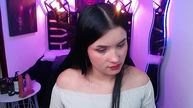 Natalie loffreda online show from May 16, 7:34 pm
