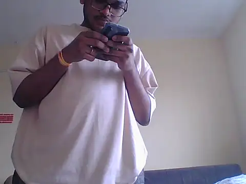 Snapshot of dream32222 chatting on September 24, 9:01 am dream32222 online show from September 24, 9:01 am