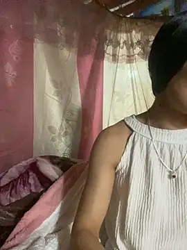 PhanHaa online show from November 17, 1:39 pm