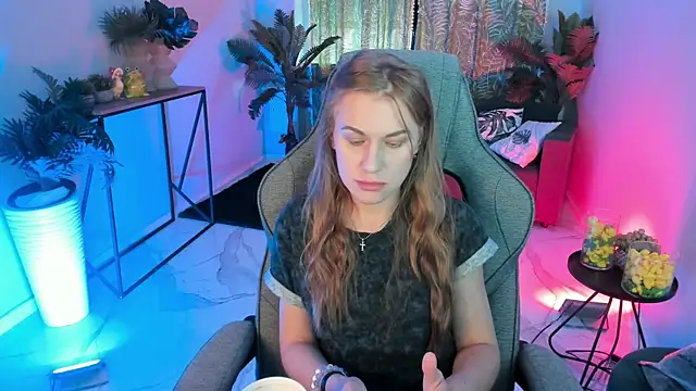 VanessaMates online show from October 13, 5:40 am