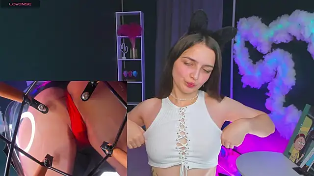 Ann Perry online show from October 21, 2:01 am