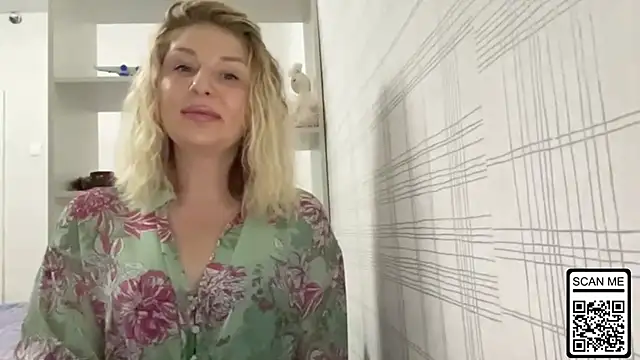 Blondie xoxoxo online show from November 8, 9:46 pm