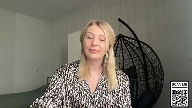 Blondie xoxoxo online show from April 23, 11:20 am