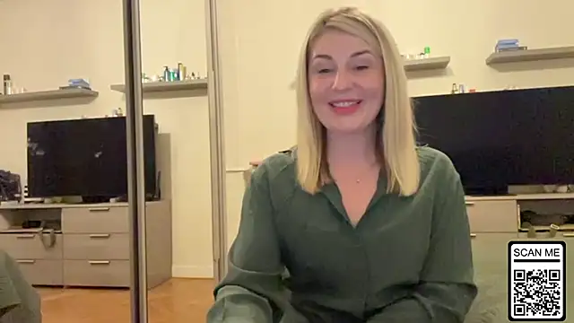 Blondie xoxoxo online show from May 11, 7:11 pm