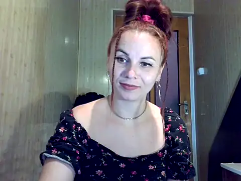 Snapshot of Kisa26311 chatting on October 21, 9:54 am Kisa26311 online show from October 21, 9:54 am